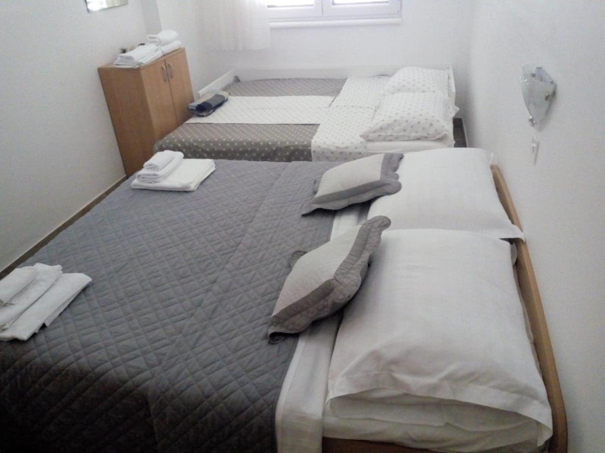 Apartman Leo Nečujam 外观 照片