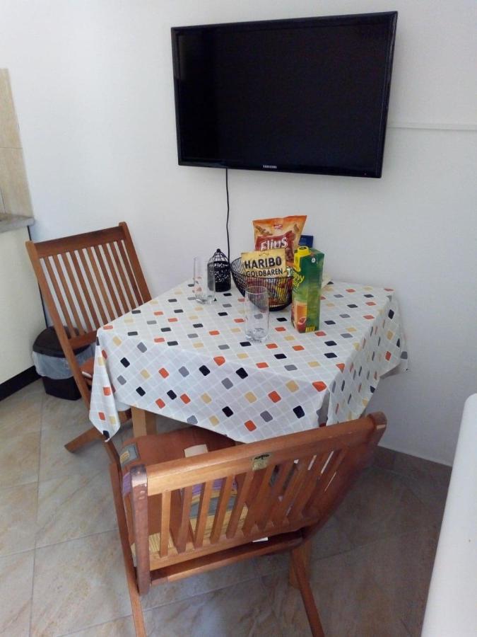 Apartman Leo Nečujam 外观 照片