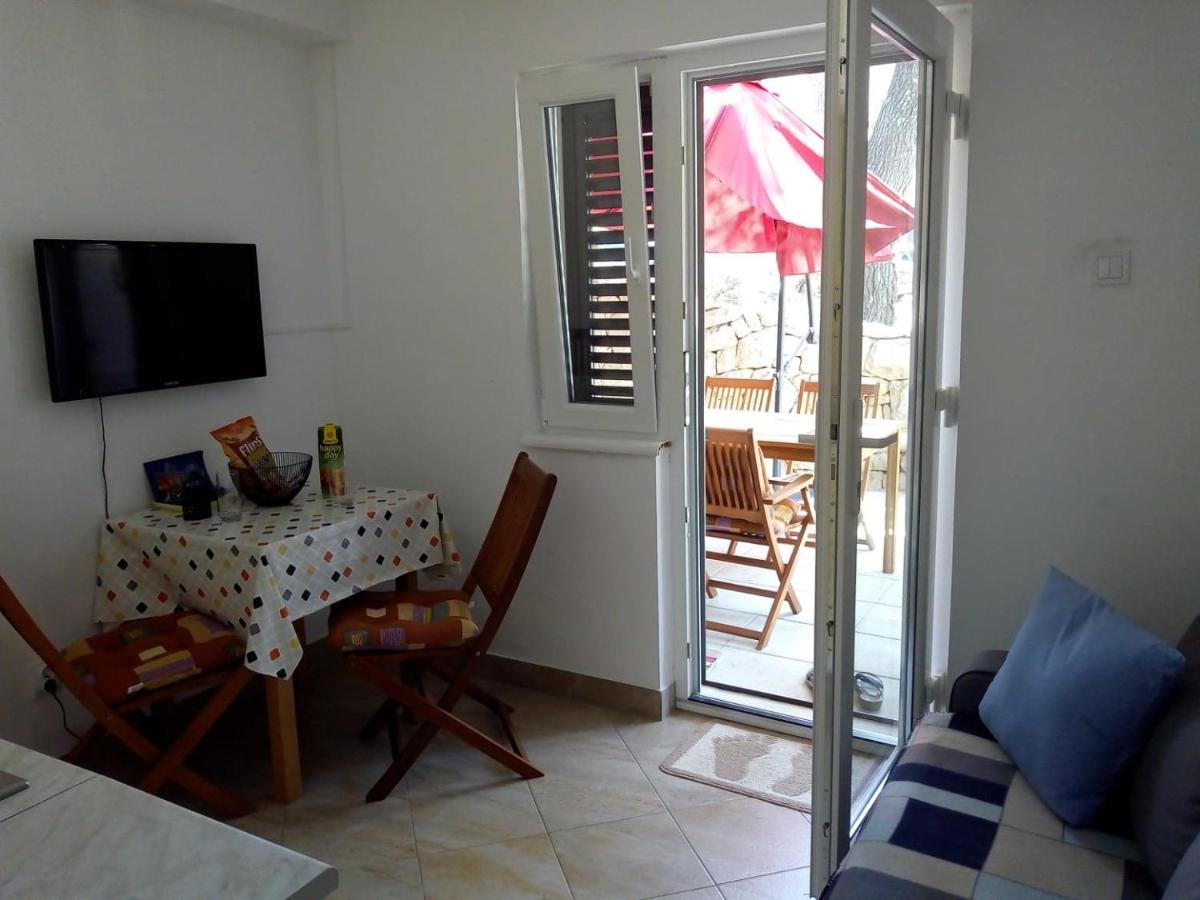 Apartman Leo Nečujam 外观 照片